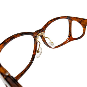 Lead-Glasses_53-Wrap-Tortoise-Nose-piece-closeup.jpg
