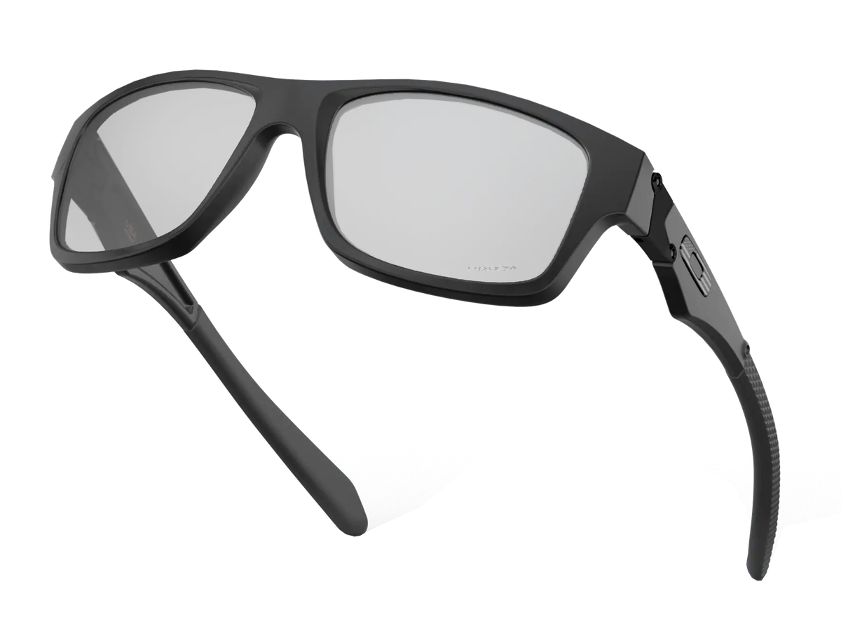 Scatter radiation exposure to the eyes during fluoroscopy